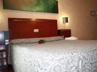 Phenicio Porte De Versailles Aparthotel 2*